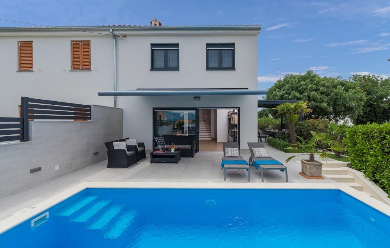 Villa Mondo Adria Njivice Exterior foto